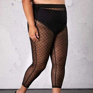 SHEIN FIT+ Plus Plaid Mesh Leggings (Without Panty)